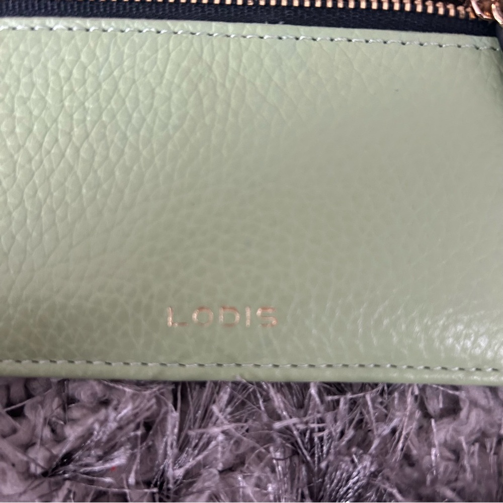 ✨Lodis Mint Green Pebbled Leather Card Wallet with Zip - Picture 8 of 8